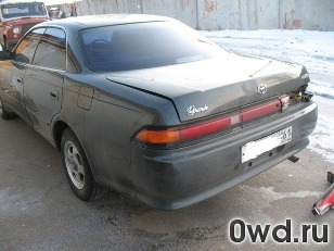 Битый автомобиль Toyota Mark II